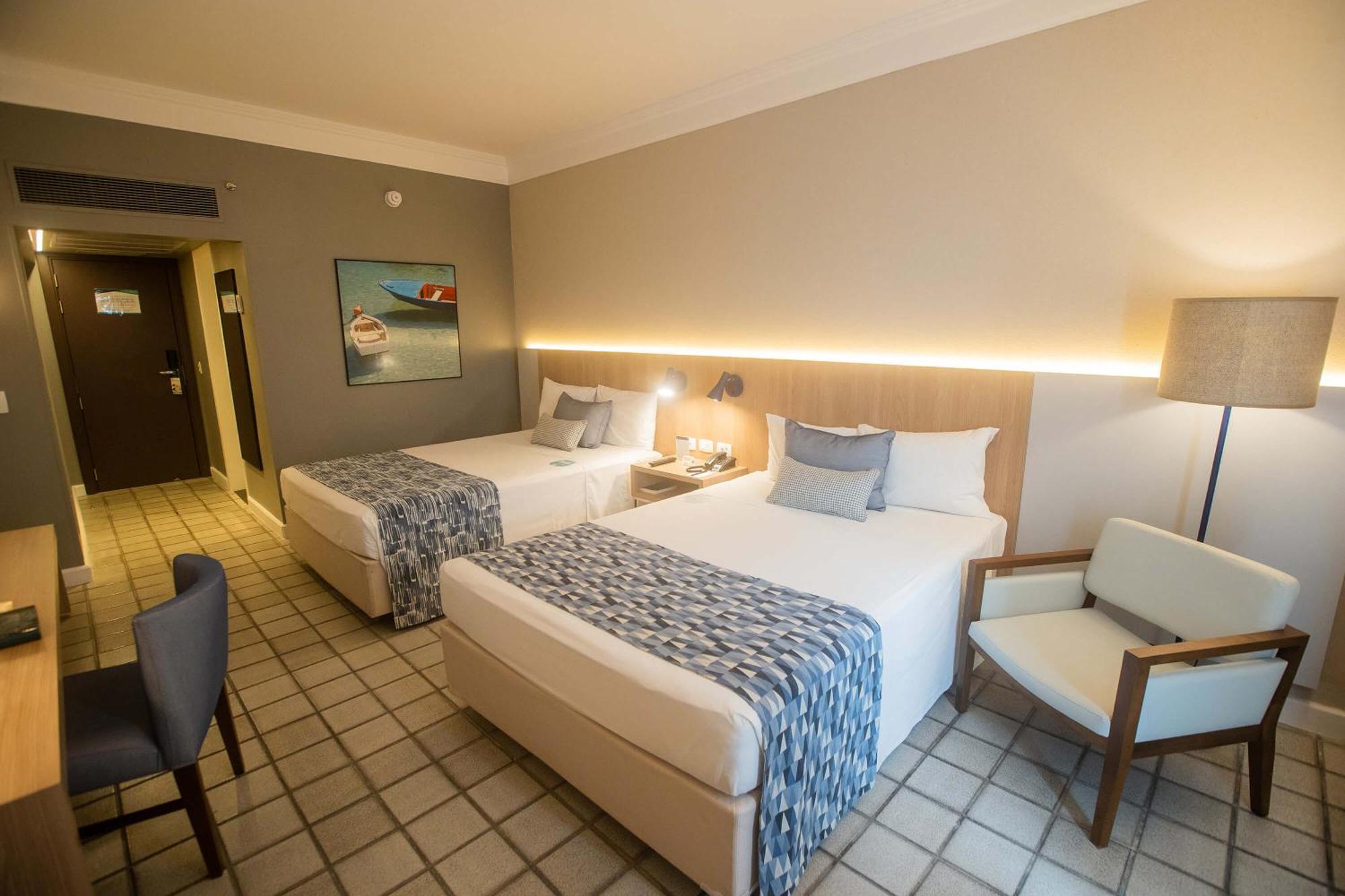 Hotel Deville Prime Salvador Eksteriør bilde A room at the hotel