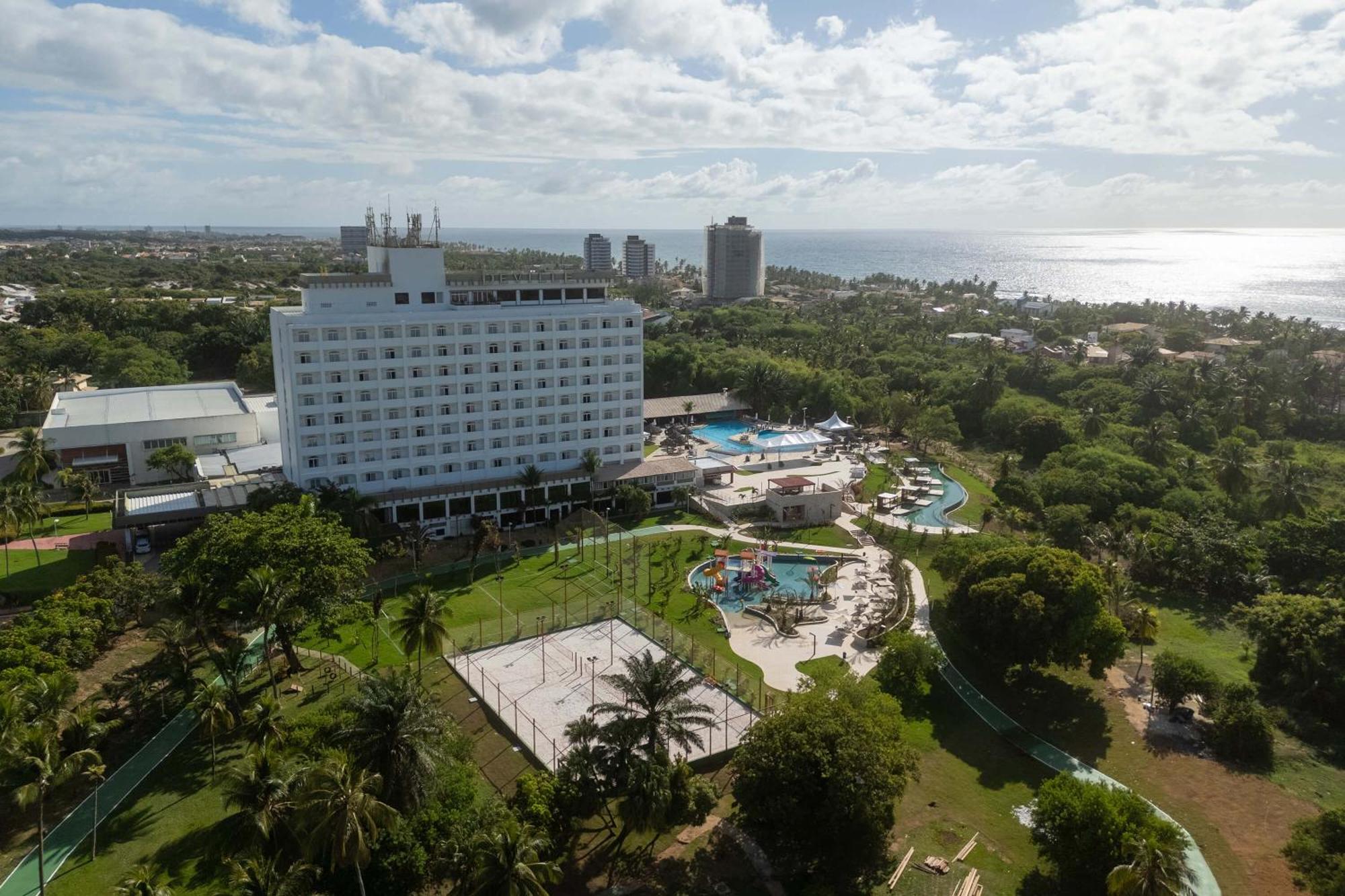 Hotel Deville Prime Salvador Eksteriør bilde Aerial view of the hotel