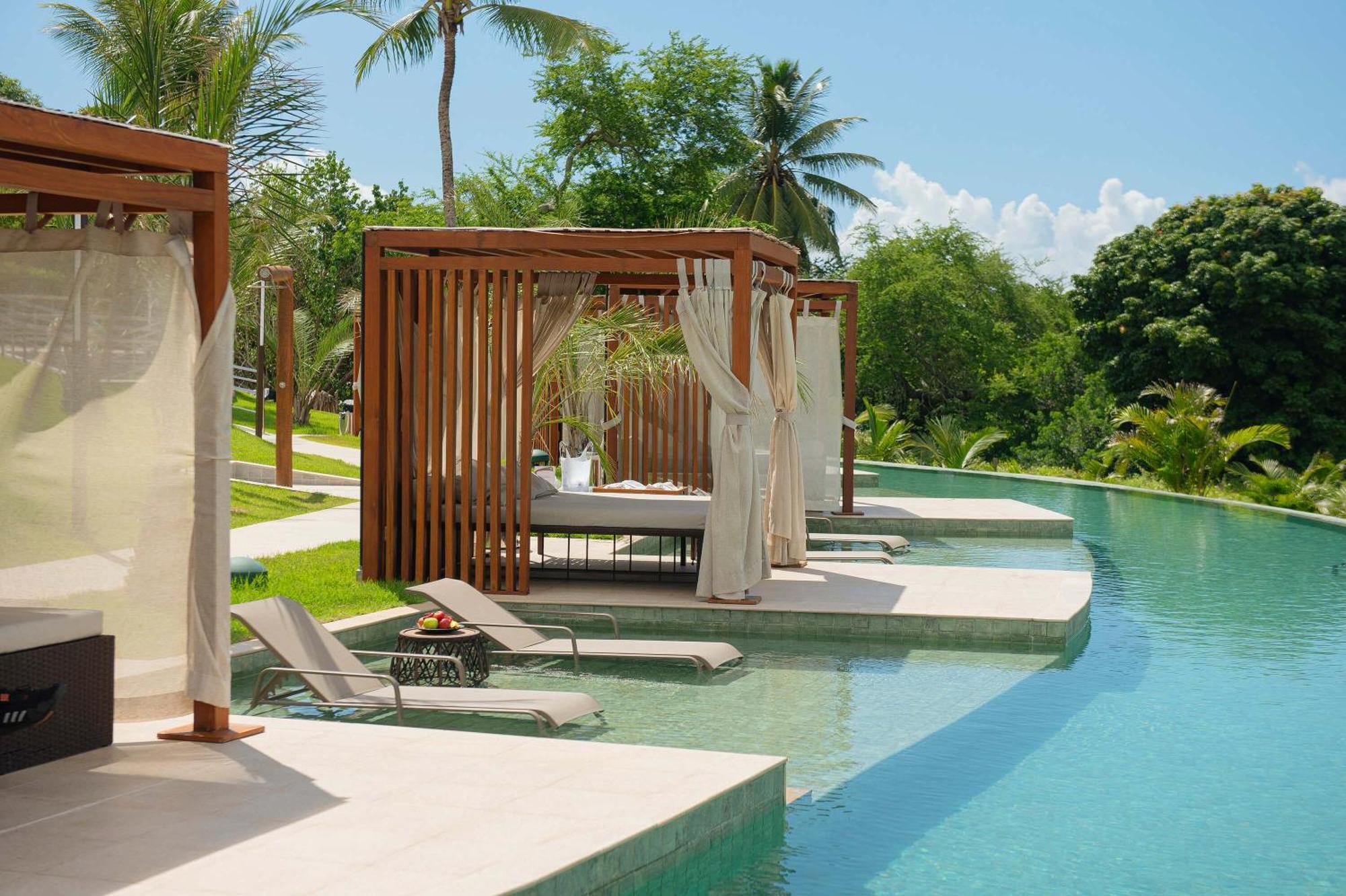 Hotel Deville Prime Salvador Eksteriør bilde The swimming pool at the resort