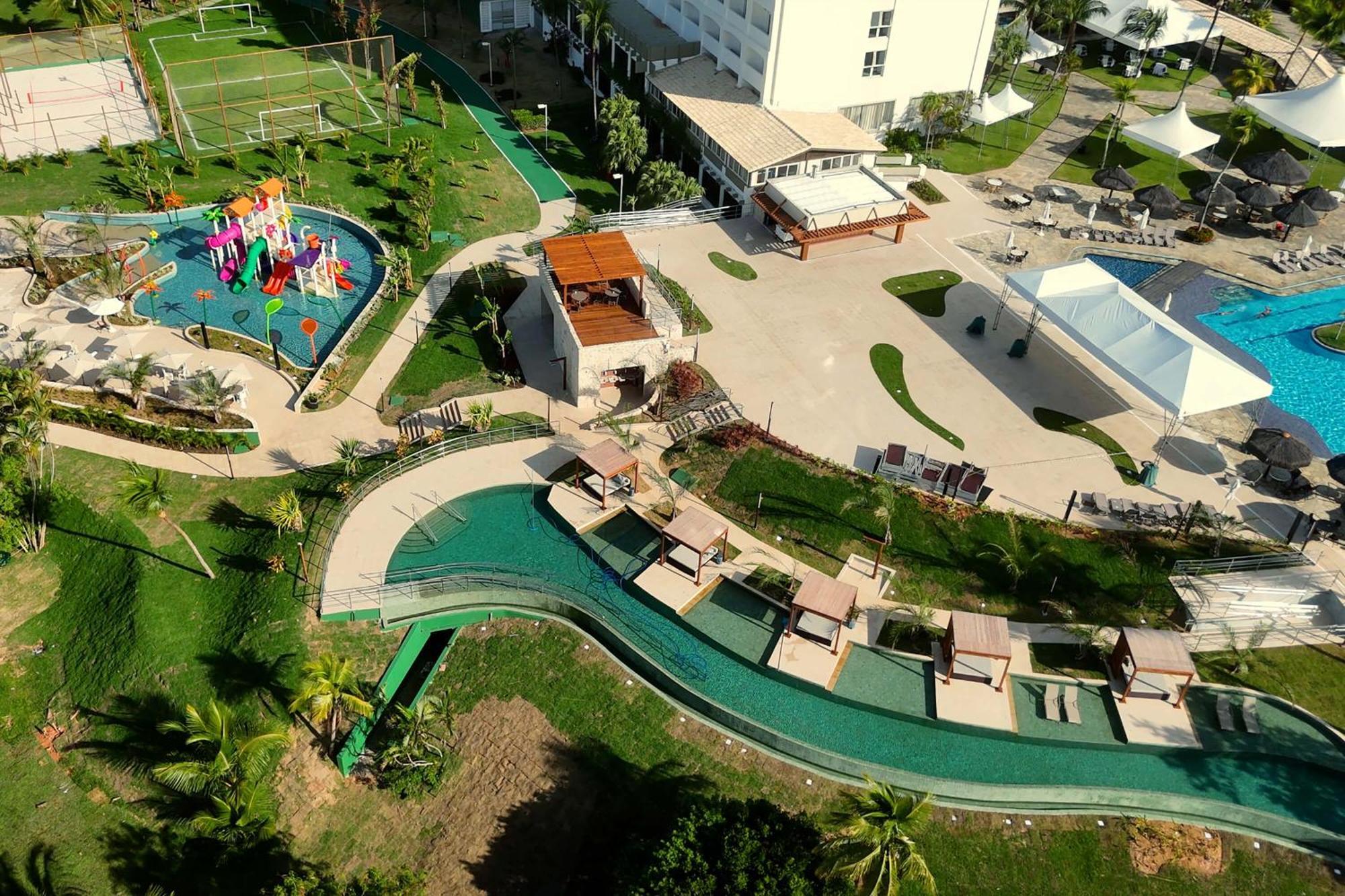 Hotel Deville Prime Salvador Eksteriør bilde Aerial view of the resort
