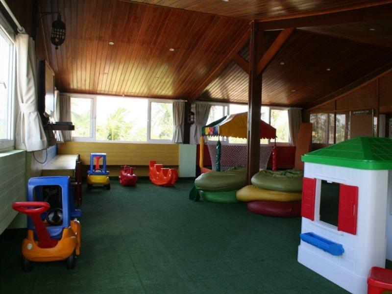 Hotel Deville Prime Salvador Eksteriør bilde The interior of the playroom